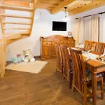 Rozpravkova Dedinka Holiday home *